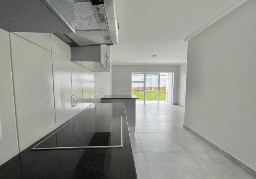 2 Bedroom Property for Sale in Reebok Western Cape